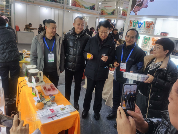 有机黄芪闪耀第十三届全国优质农产品展销周会场