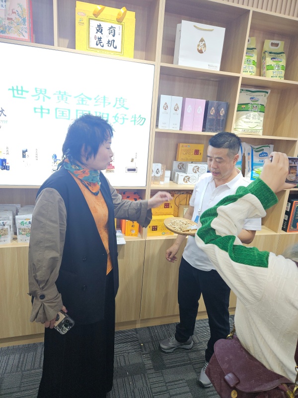 e504e7fa929fe29ac4dd665e4b610ec7